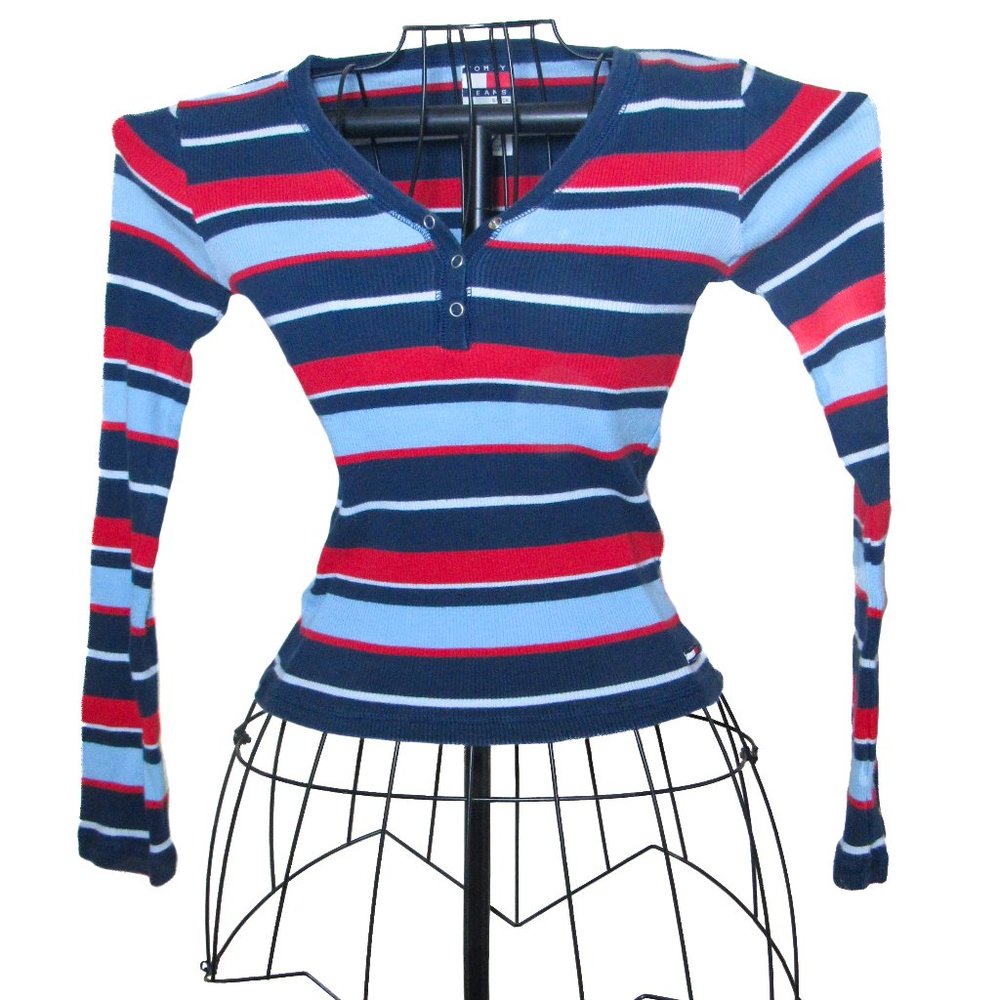 Set sail for style with this Tommy Jeans nautical dreamboat of a sweater! ⛵️ S/P